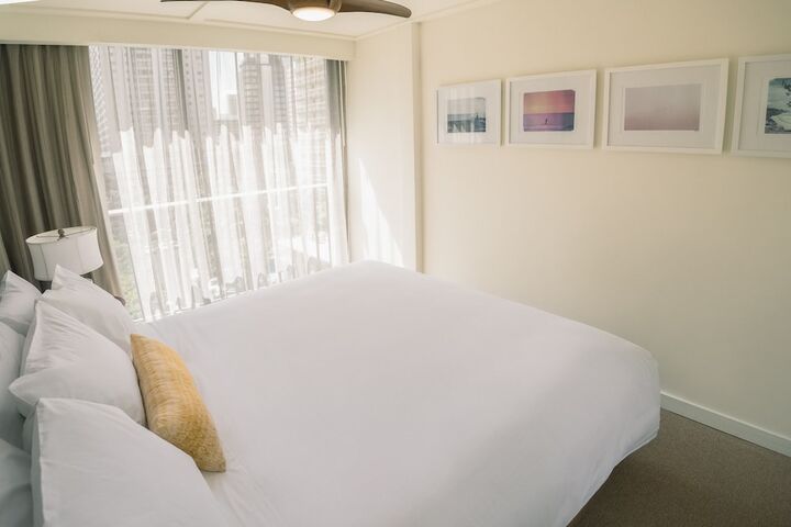 Room 32 of 73