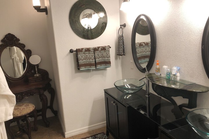 Echo Canyon Spa Resort (Adults Only)