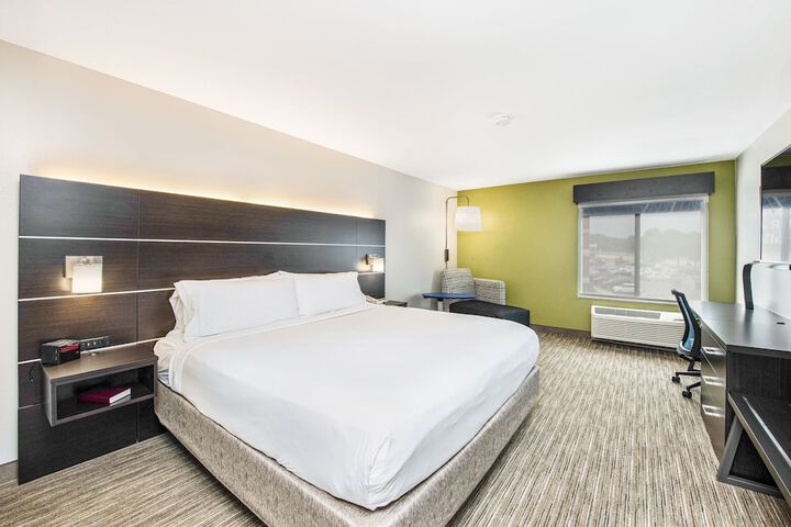 Room 16 of 29