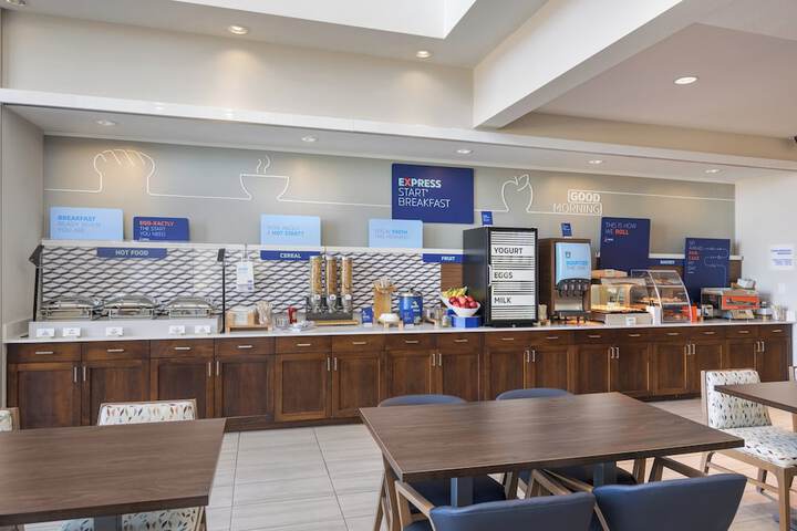 Holiday Inn Express Hotel & Suites Belgrade by IHG