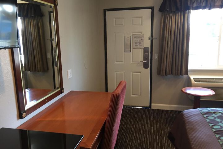 Room 35 of 37