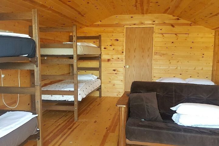 No Name City Luxury Cabins & RV