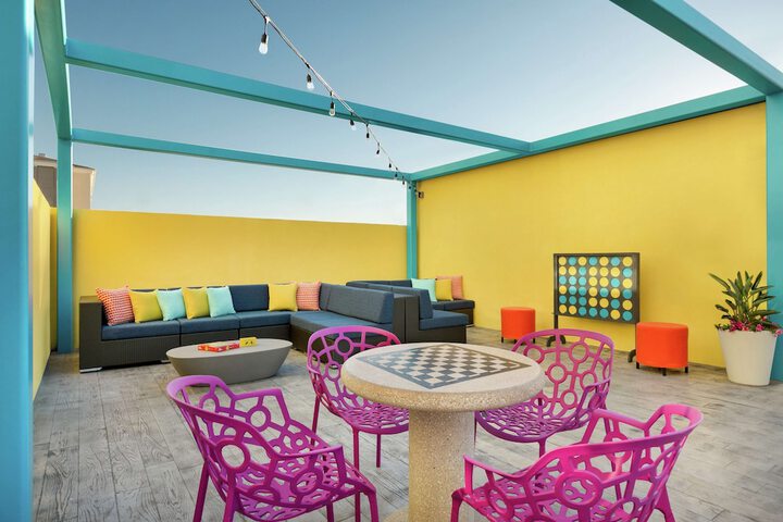 Terrace/Patio 33 of 34