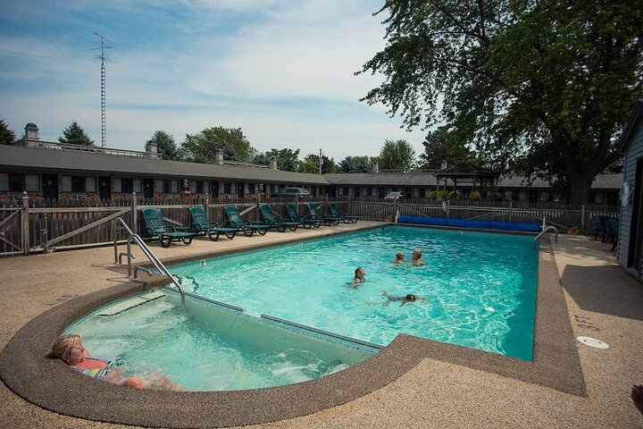 Pool 9 of 50