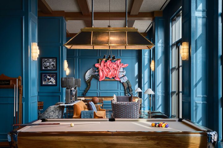 Bowie House Auberge Collection
