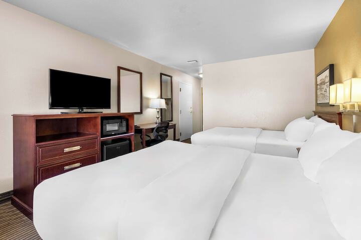 Room 16 of 46
