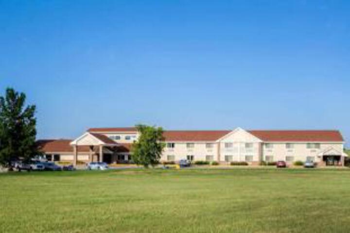 AmericInn Lodge & Suites Hesston
