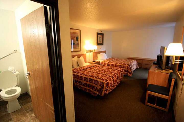 Room 14 of 30