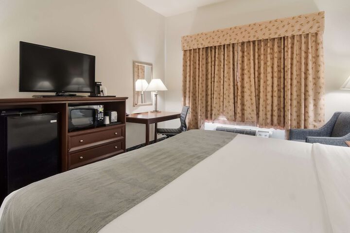 Room 8 of 29