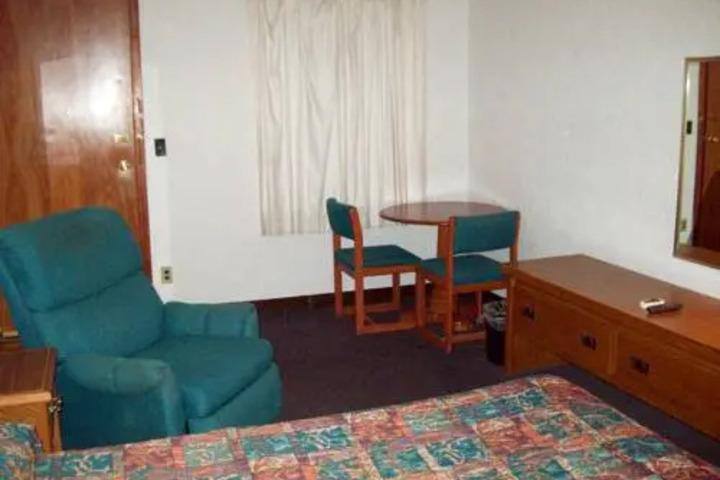 FIESTA MOTEL