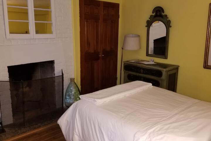 Room 133 of 238