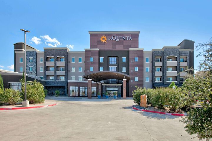 Hotel 7 of 66