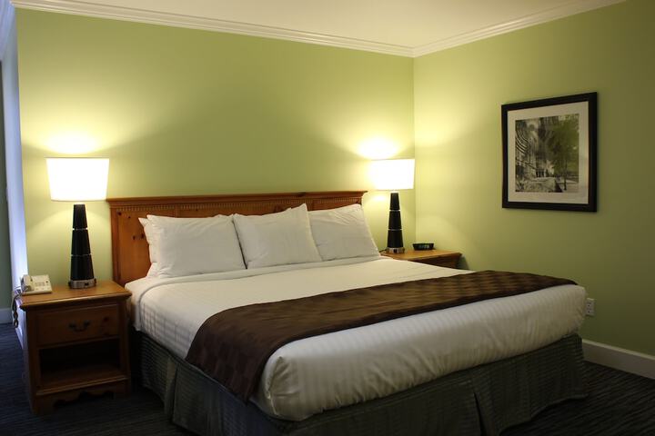Room 19 of 28