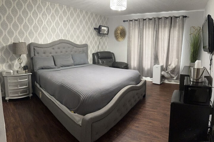 Room 76 of 77