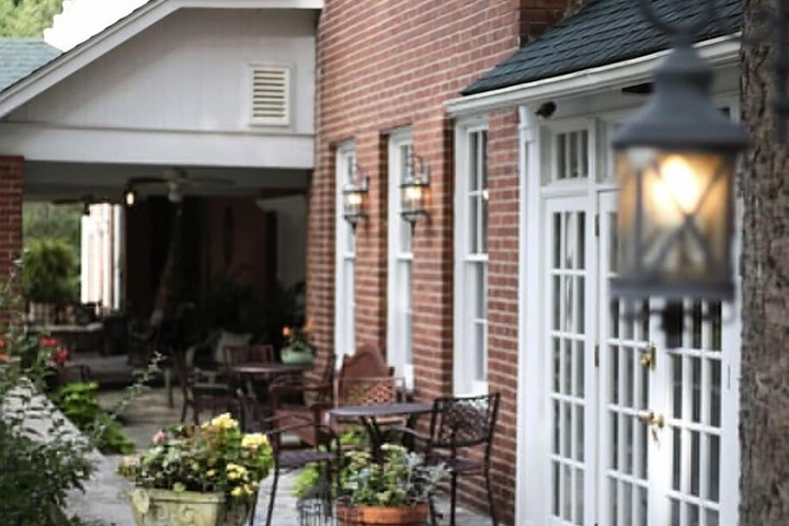 The Monte Vista Hotel