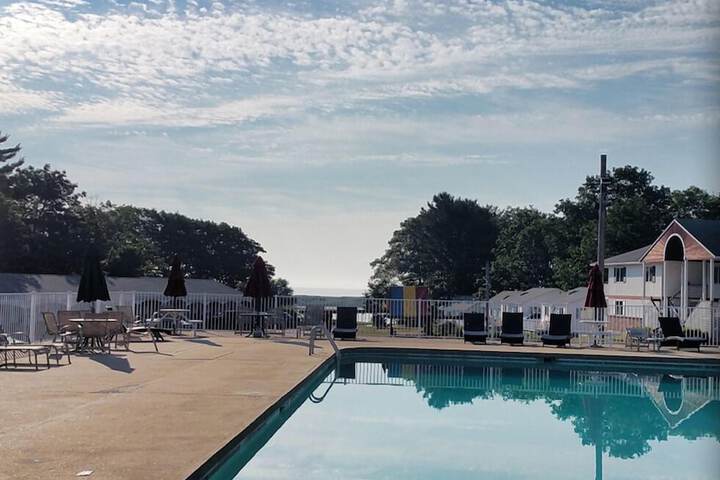 Pool 7 of 93