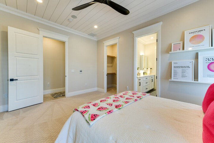Spacious Queen Creek Home w / Hot Tub & Pool!