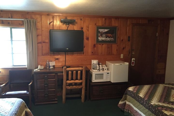 Room 28 of 89