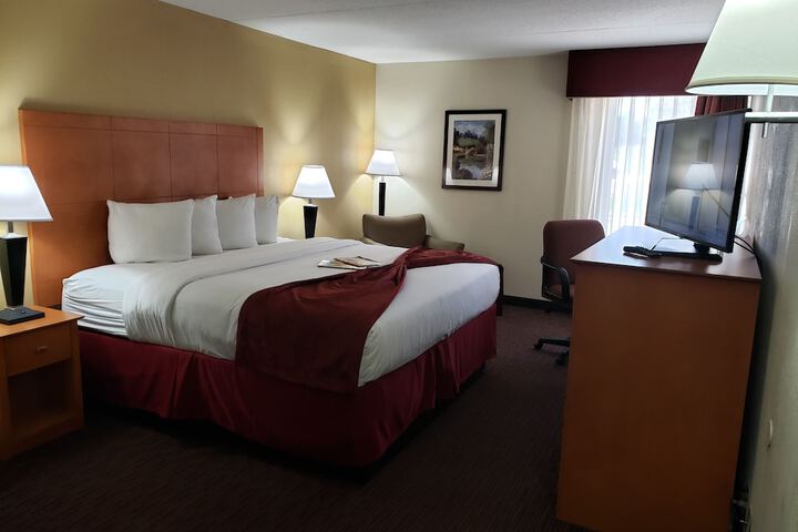 Room 8 of 11