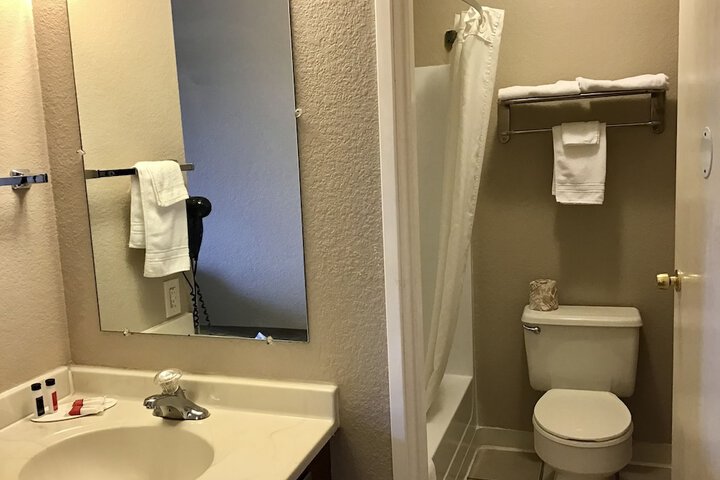 Room 19 of 29