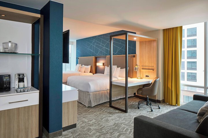Room 18 of 60