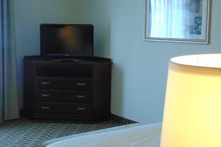 Room 14 of 37