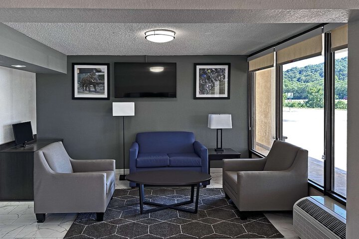 Hotel Interior 19 of 50