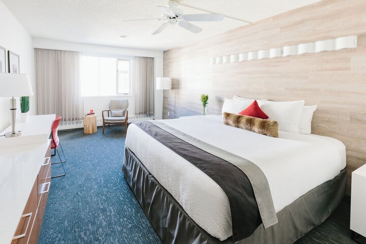 Room 16 of 36