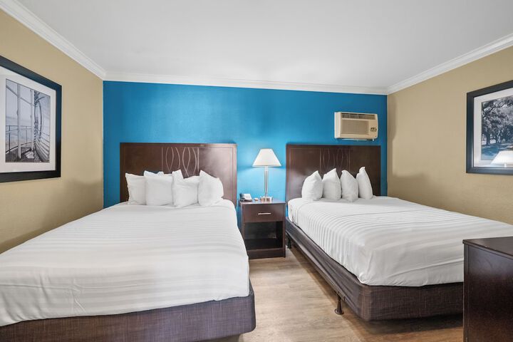 The Sandbar Hotel Trademark Collection by Wyndham