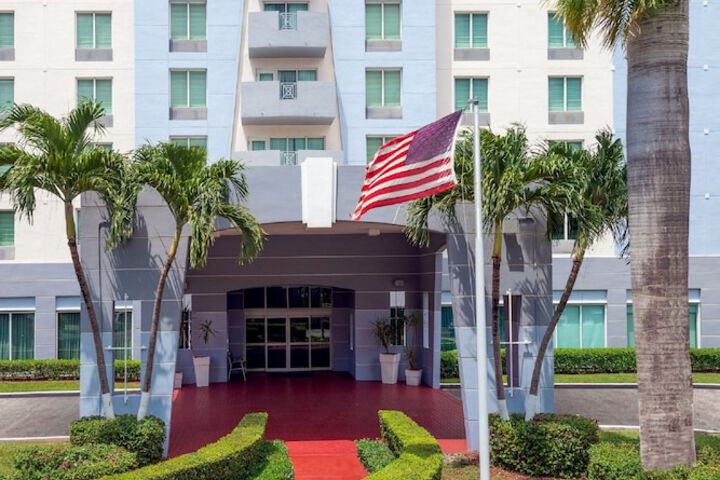 Hotel 3 of 32