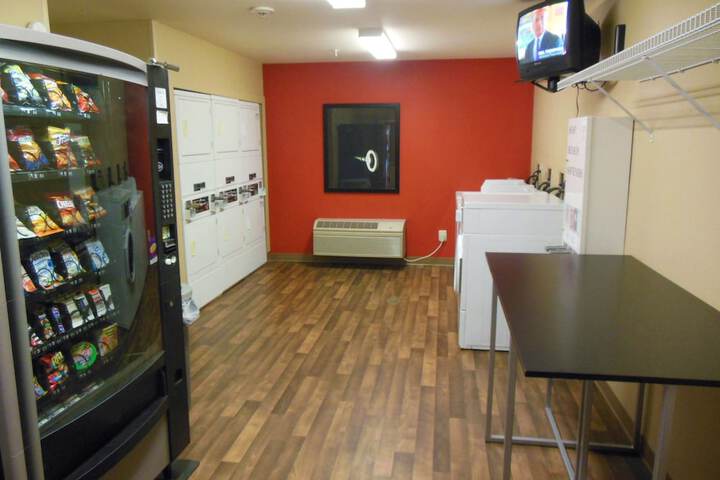 Room 8 of 22
