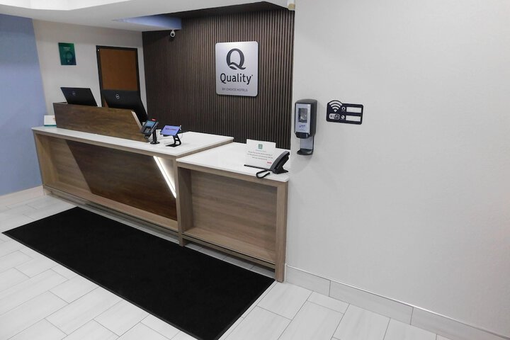 Quality Inn Pontiac