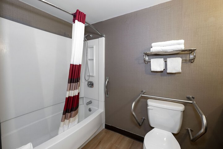 Room 18 of 23