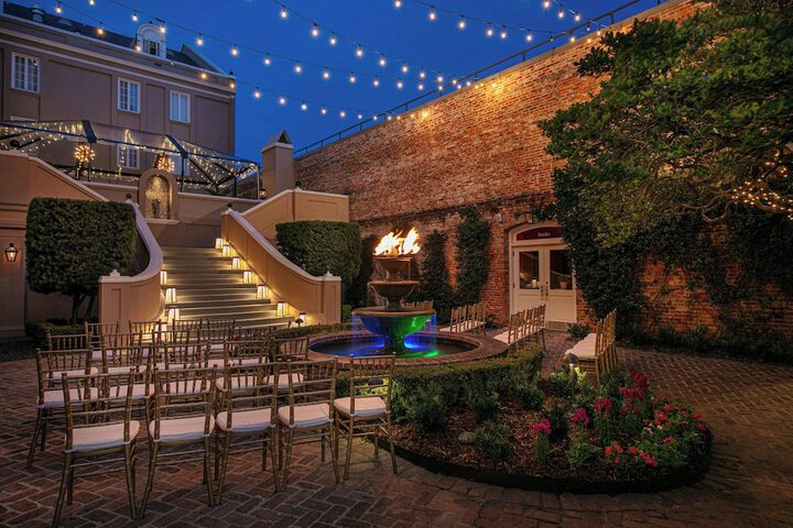 Hotel 2 of 100