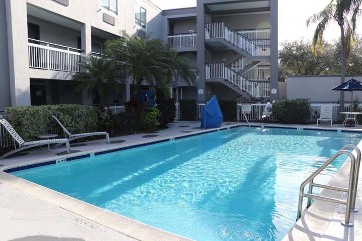 Pool 2 of 35