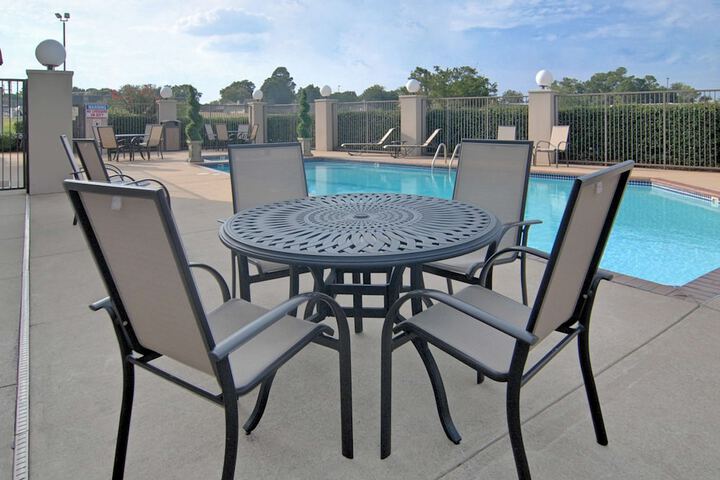 Pool 4 of 25