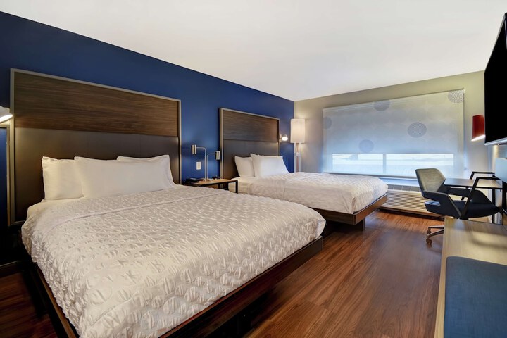 Room 20 of 44