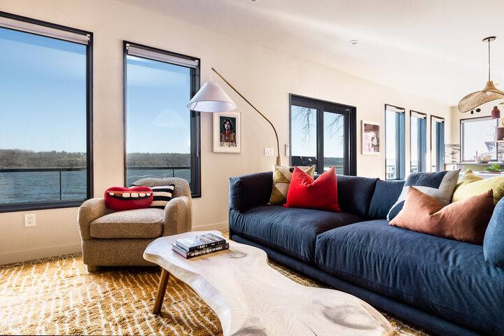 Hudson River Way by Woodstock Way Hotel