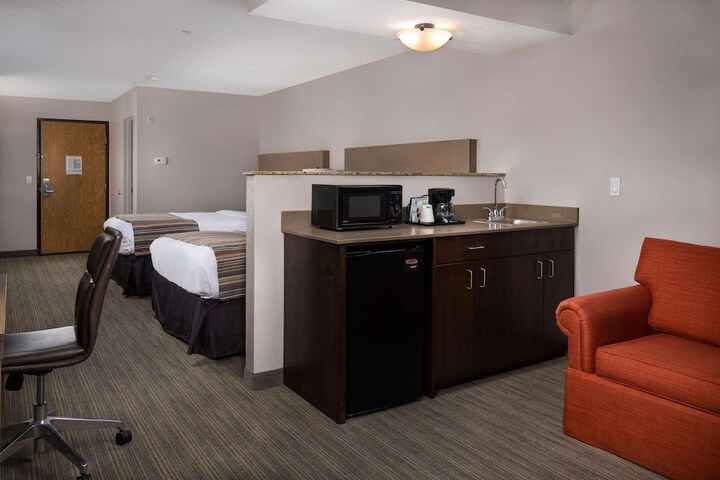 Room 14 of 33