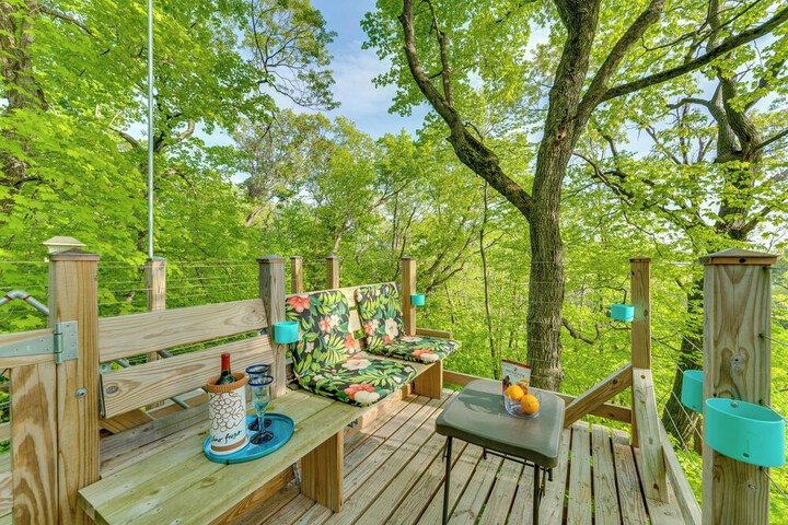 On-site Trails: Rock River Retreat in Jefferson!