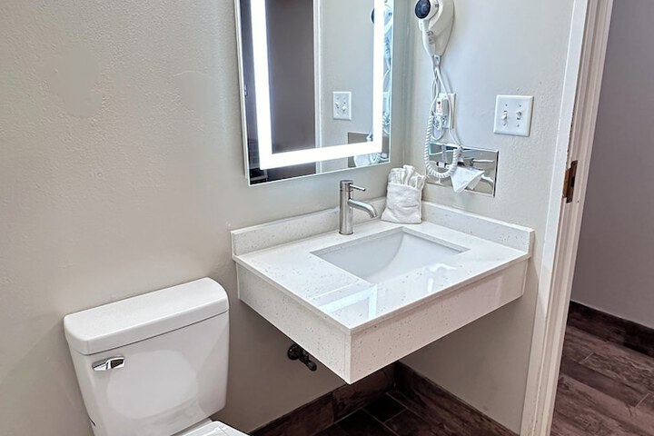 Microtel Inn & Suites by Wyndham Springfield