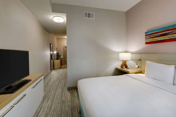 Room 25 of 68
