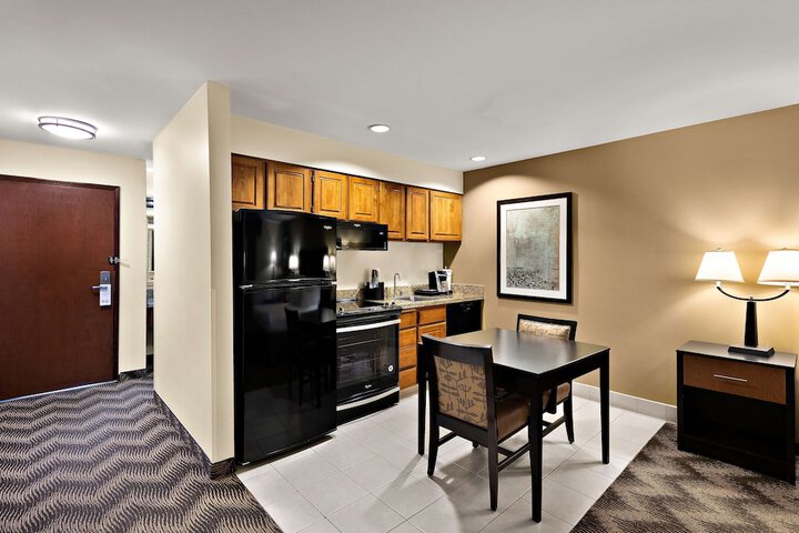 Room 10 of 29