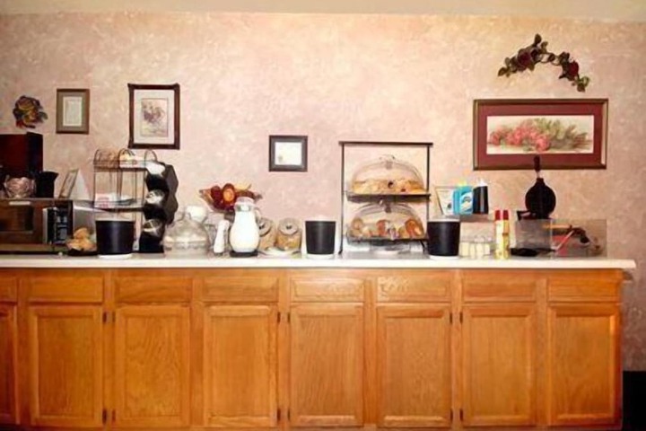 Breakfast/Coffee Service 49 of 49