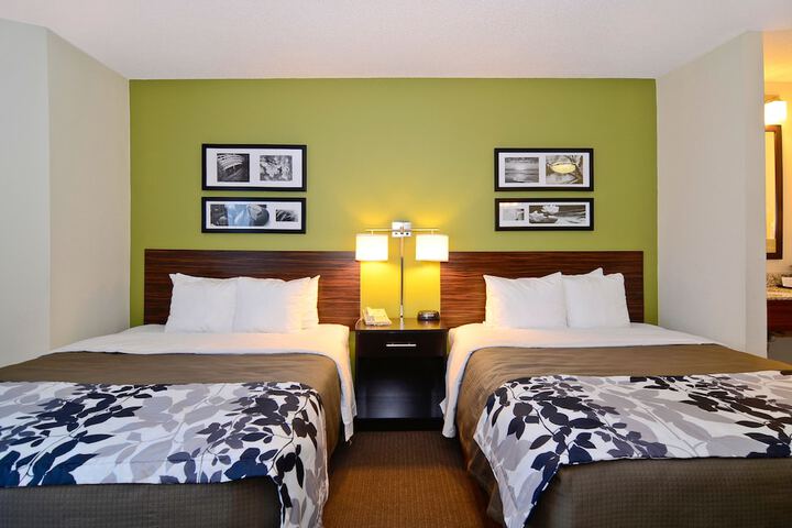 Room 37 of 65