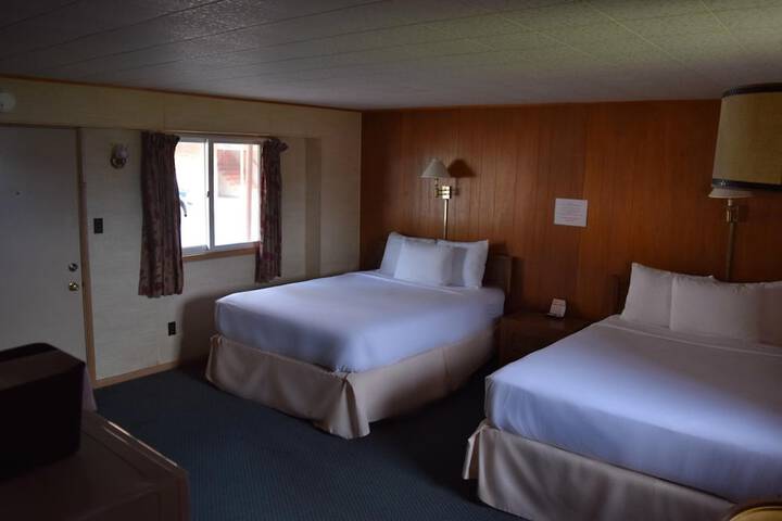 Room 11 of 14