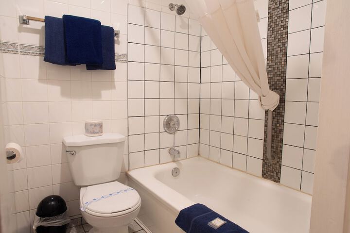 EasyStay Inn & Suites Fernie