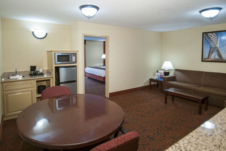 Room 21 of 40