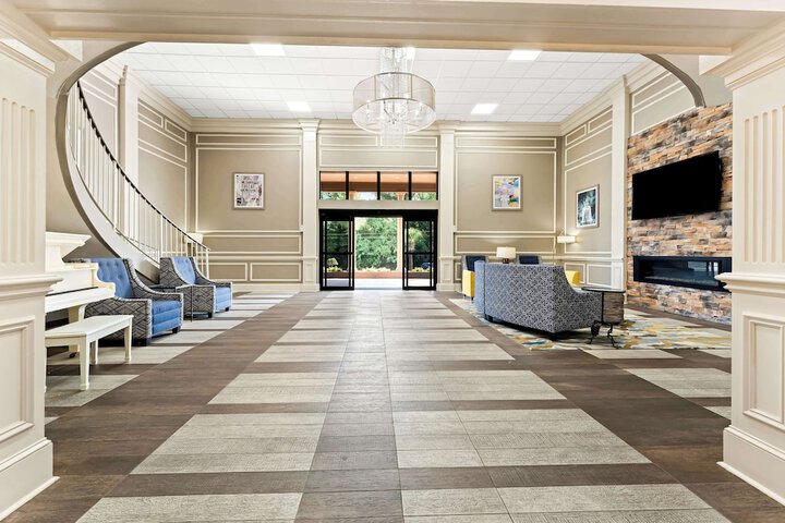 Best Western Riverside Inn