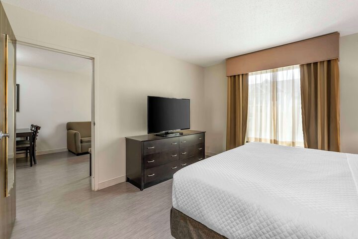 Best Western Suites